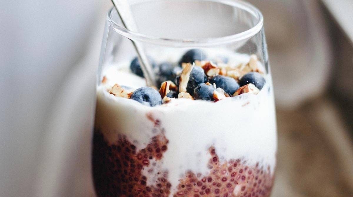 Berry Chia Overnight Oats