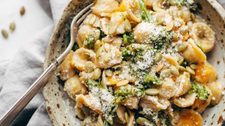 Orecchiette Parmesan Krim dengan Butternut Squash dan Brokoli