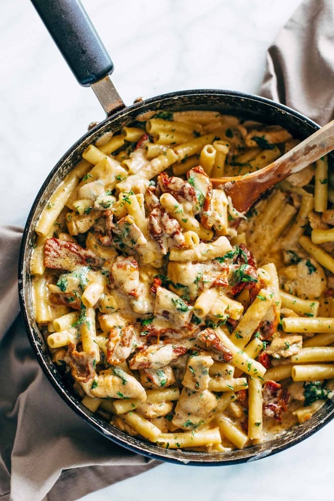 Sun Dried Tomato Chicken Florentine Pasta