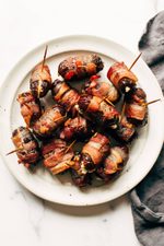 Kurma Dibungkus Bacon dengan Keju Kambing