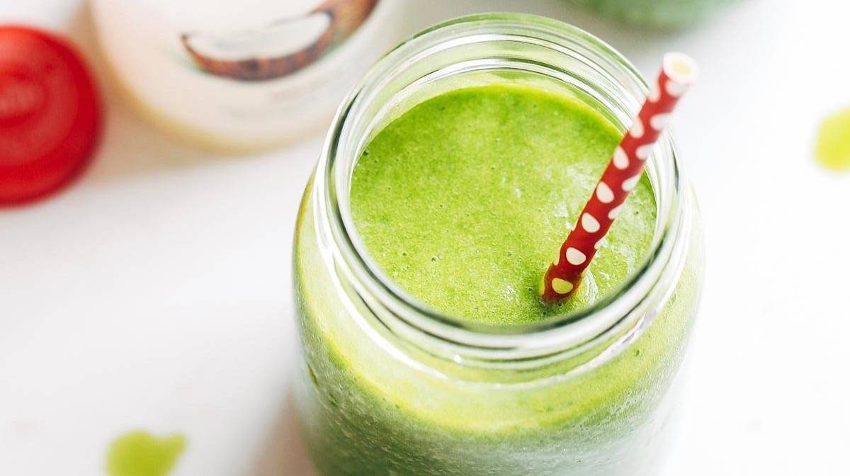Simple Coconut Green Smoothie