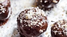Naturally Sweet Dark Chocolate Coconut Bites