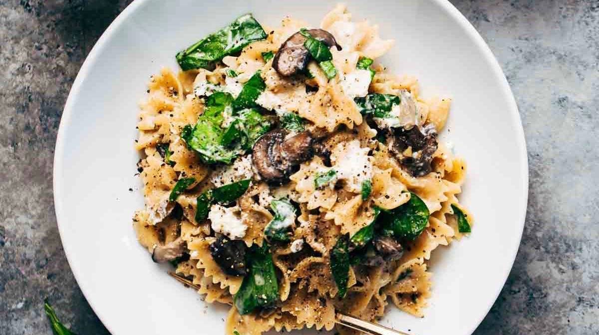 Pasta Jamur Malam Kencan dengan Keju Kambing