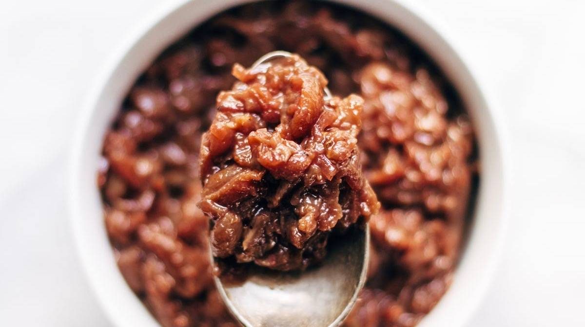 Caramelized Shallot and Grape Chutney