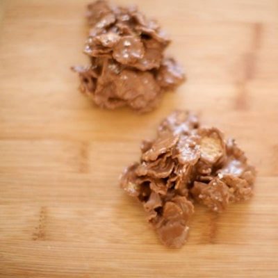 A picture of Nutella and Peanut Butter Clusters