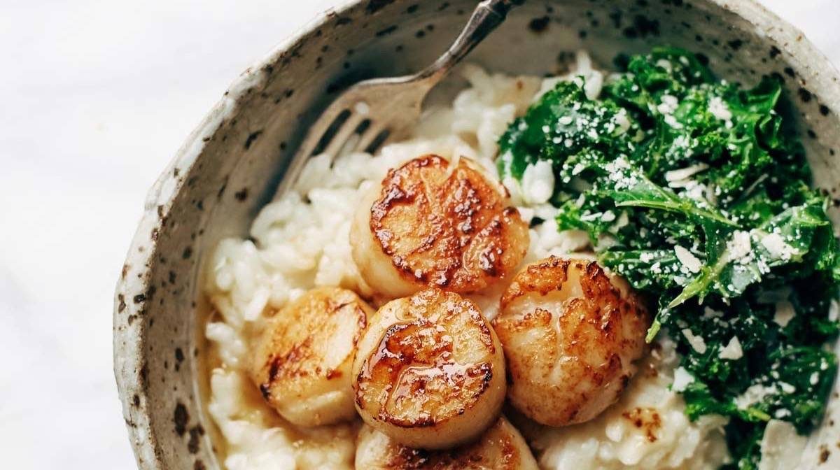 Kerang Mentega Coklat dengan Risotto Parmesan