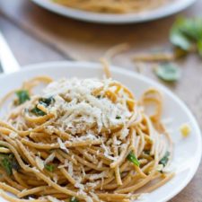 Garlic Butter Spaghetti with Herbs-image