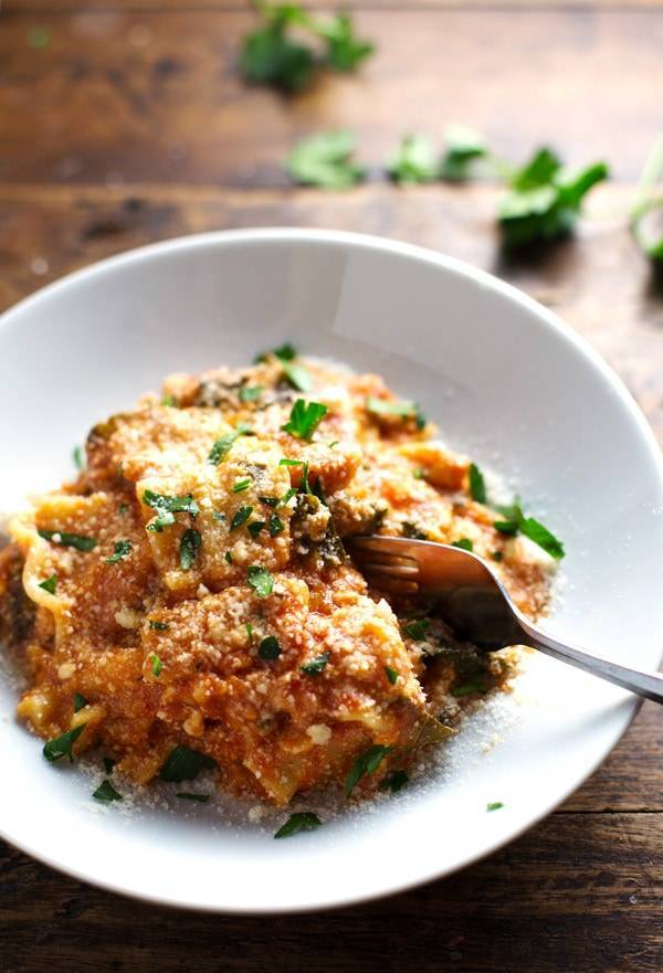 Super Easy Skinny Veggie Crockpot Lasagna Recipe - Pinch of Yum