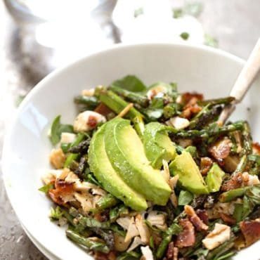 Chicken Bacon Avocado Salad - my new favorite! takes 15 minutes to prep + full of flavor and crunch. | pinchofyum.com