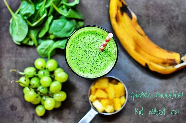 Spinach smoothie with grapes, spinach, and a banana.