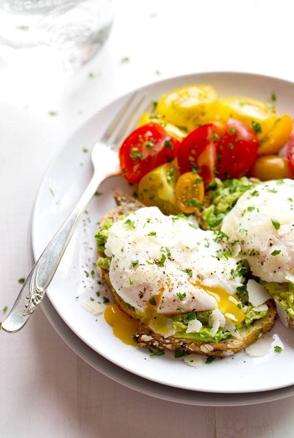 Smashed Avocado Toast with Poached Egg