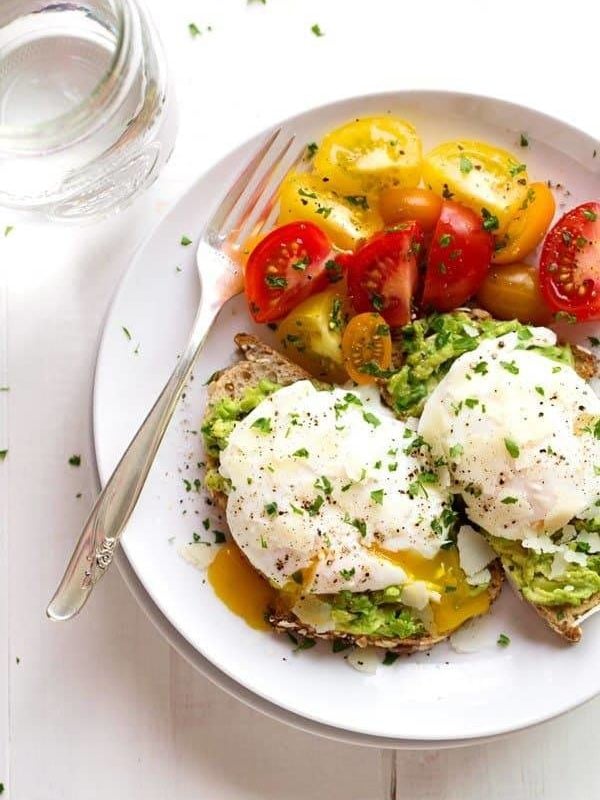 Poached Egg and Avocado Toast - this creamy, filling, real food breakfast just takes less than 10 minutes to prep! | pinchofyum.com