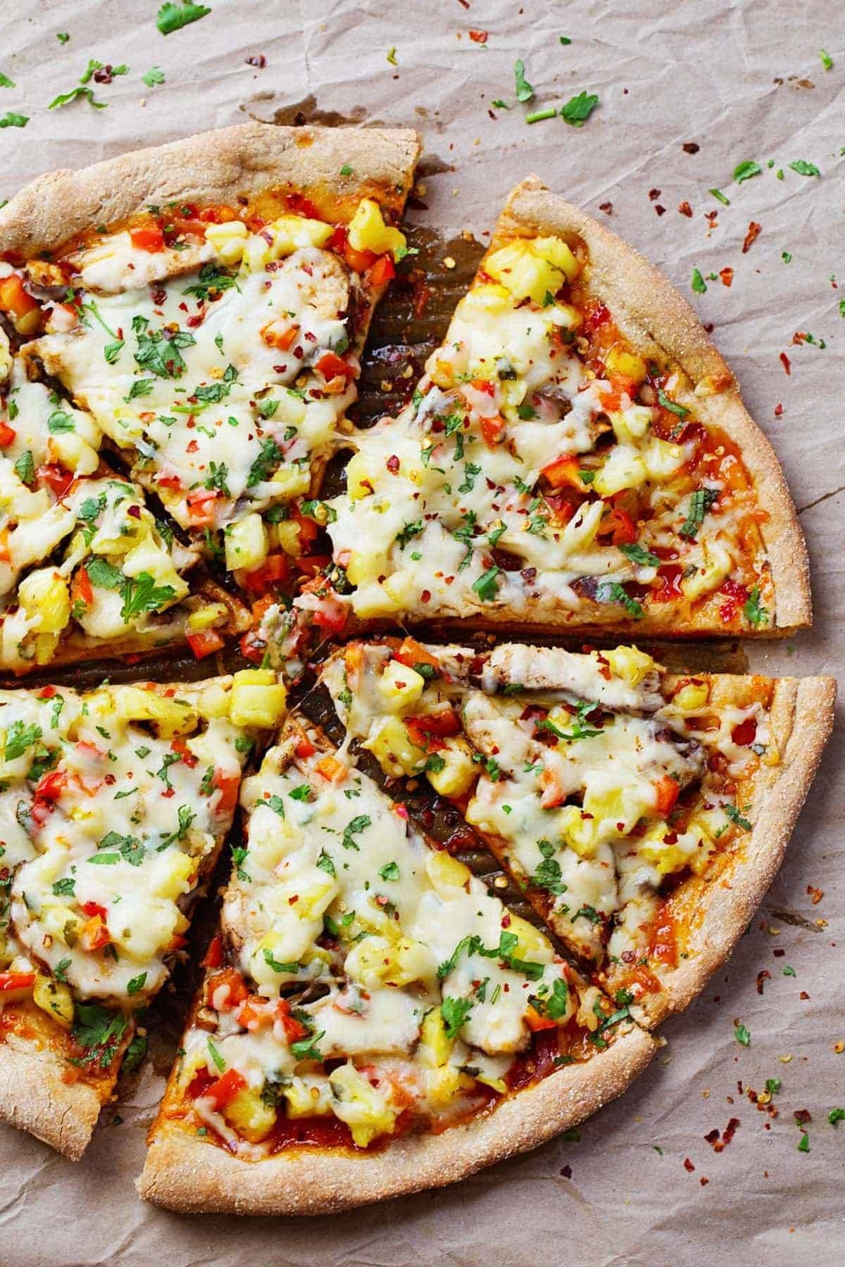 https://pinchofyum.com/wp-content/uploads/2014/09/sweet-chili-garlic-chicken-pizza-22.jpg?utm_source=chatgpt.com