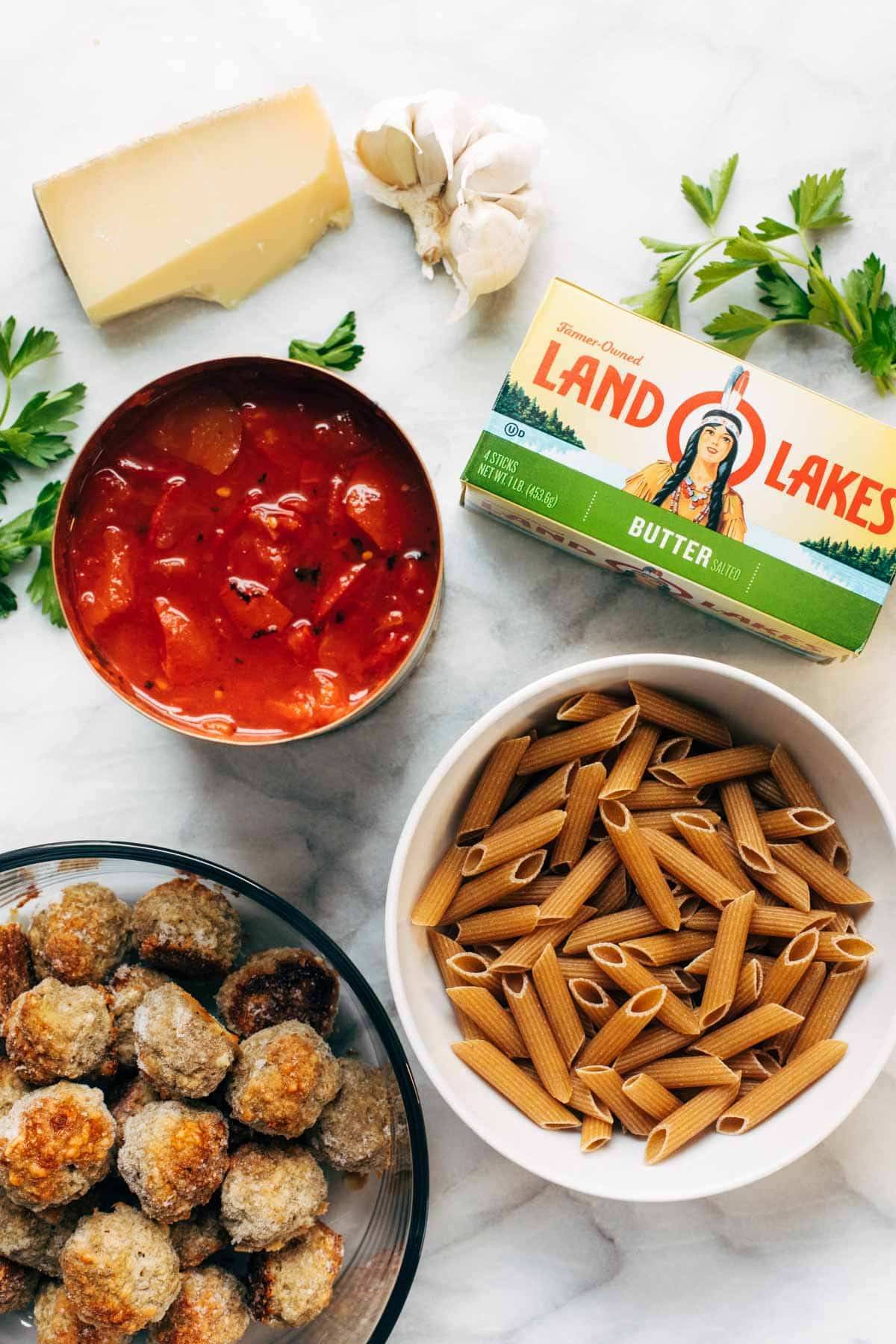 Ingredients for baked penne with meatballs.