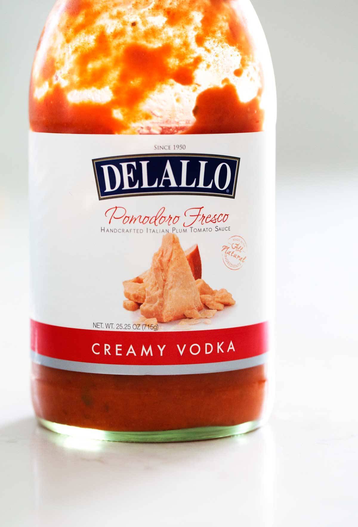Delallo jar of creamy vodka sauce.