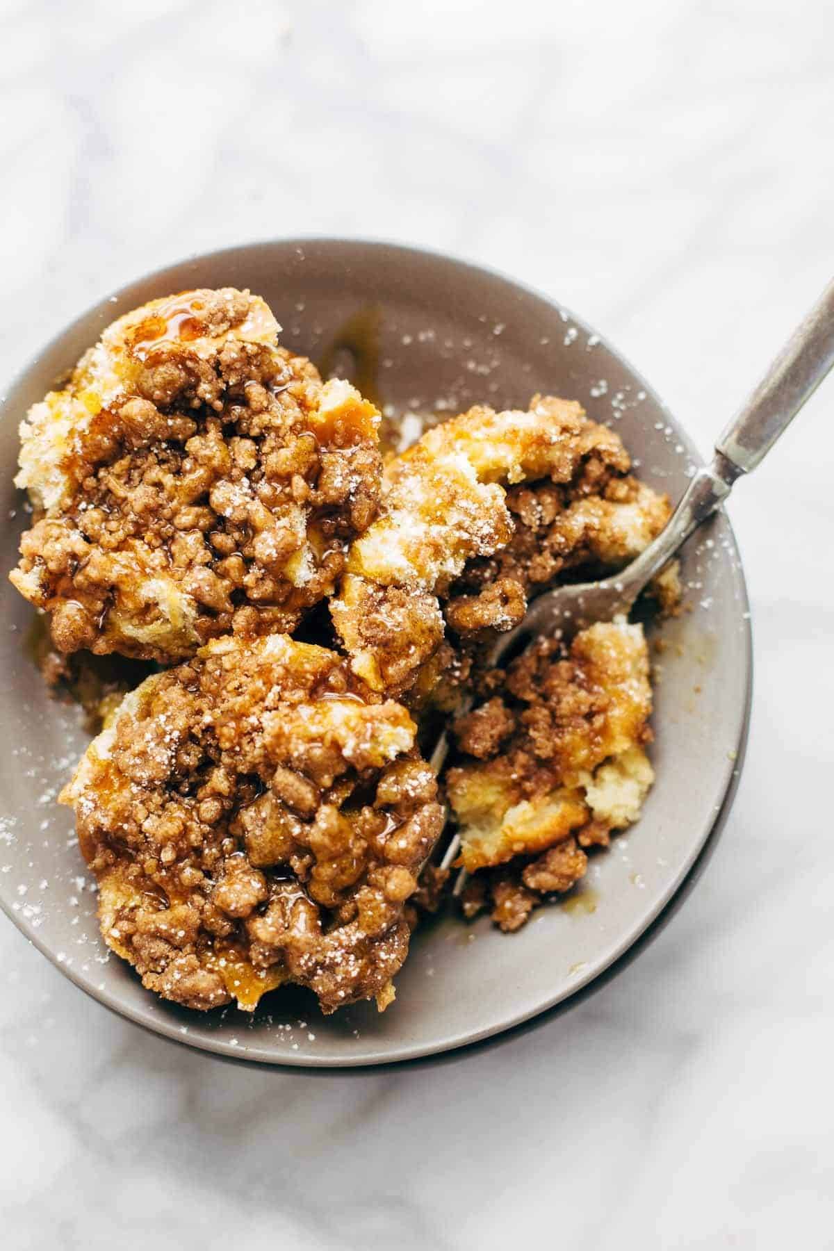 Cinnamon Streusel French Toast Cups - perfect little bites of French Toast for an easy brunch recipe! loaded to the brim with cinnamon streusel. SO good! | pinchofyum.com