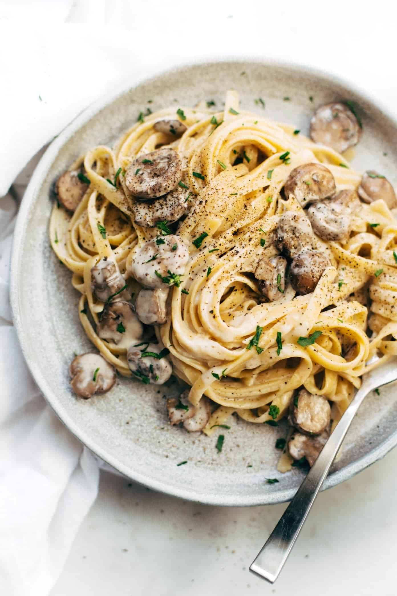 Date Night Mushroom Fettuccine Recipe - Pinch of Yum