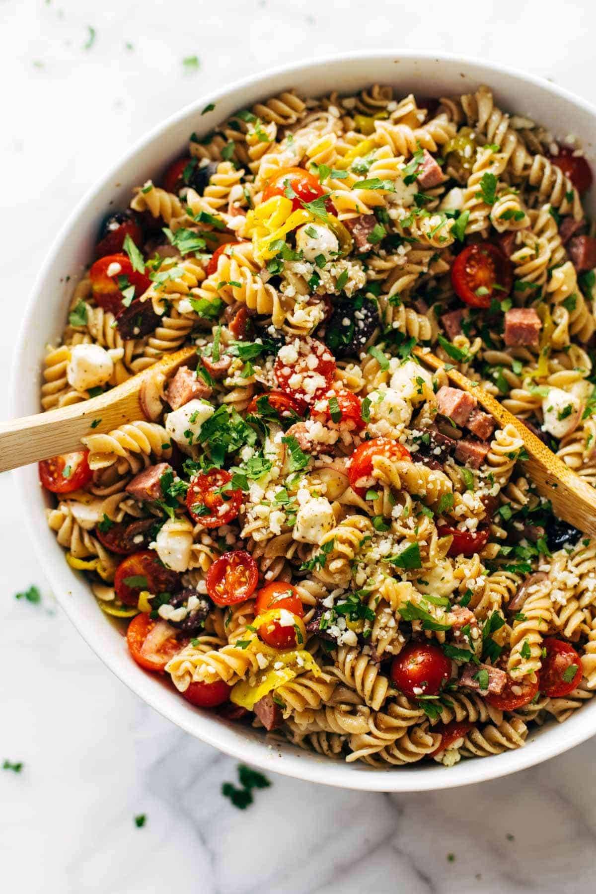 The Best Easy Pasta Salad Recipe - Pinch of Yum