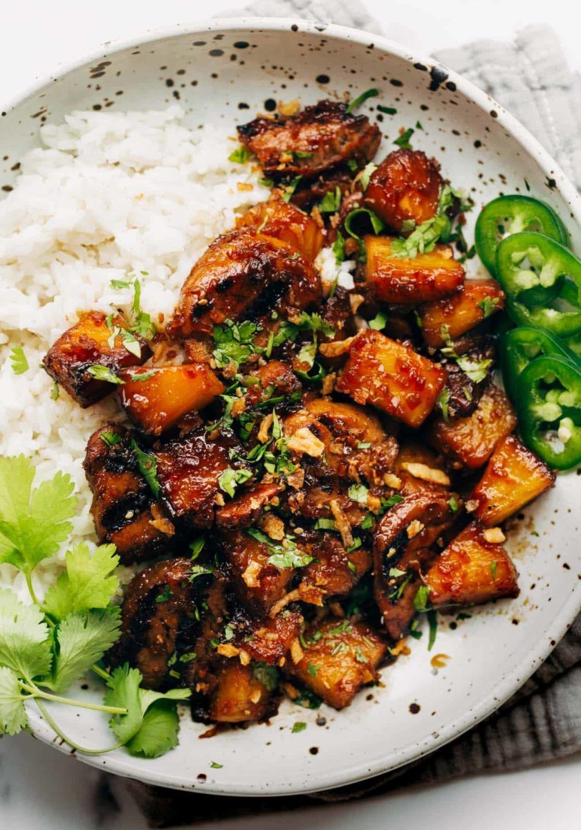 Pineapple pork with peppers and white rice.