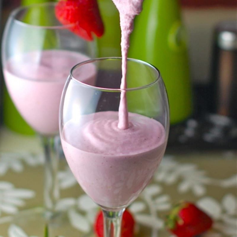 Lemon Berry Smoothie Recipe - Pinch of Yum