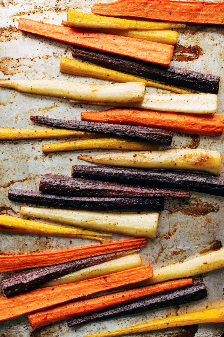 Roasted Carrots with Honey and Garlic Yogurt Sauce Recipe Pinch of Yum