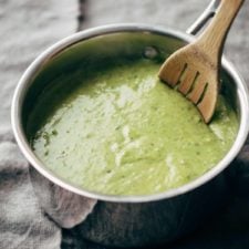 Creamy Spinach and Roasted Poblano Sauce-image