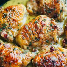 Skillet Chicken with Bacon and White Wine Sauce-image