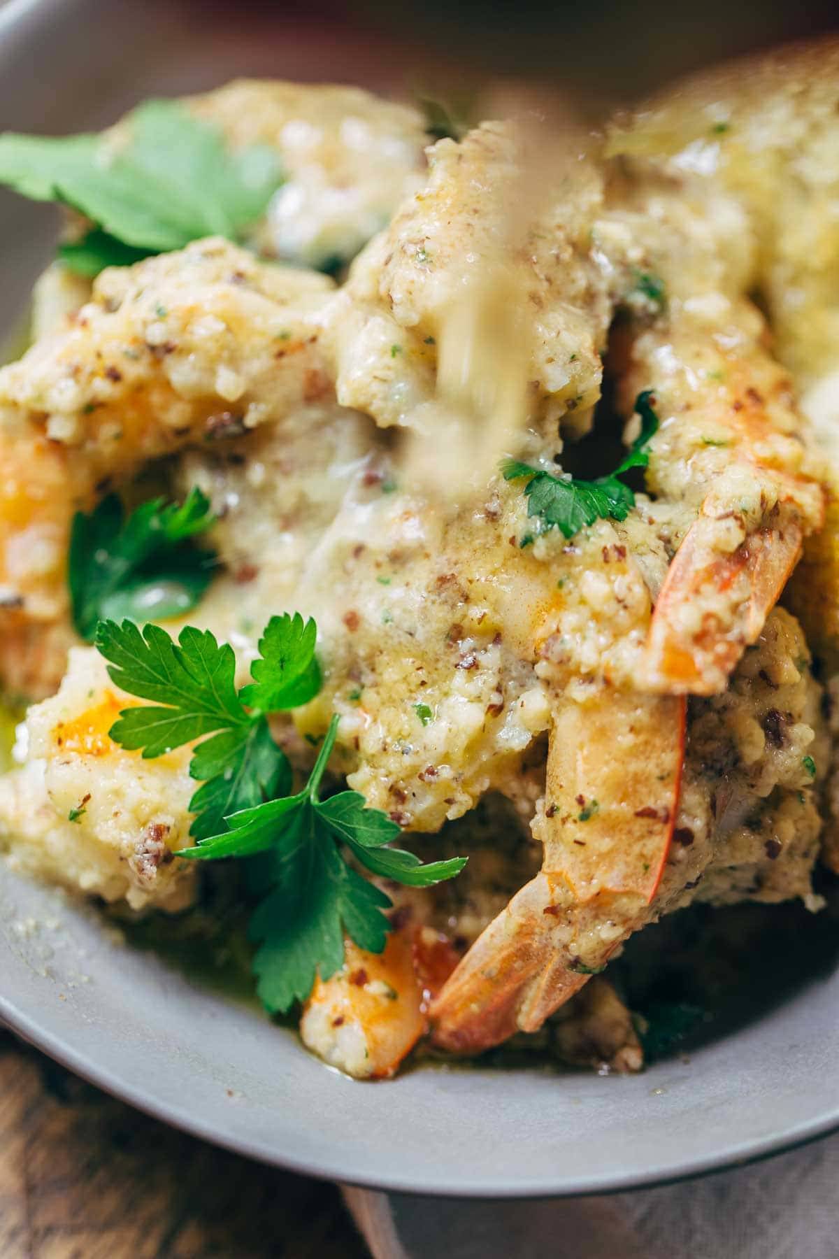 Spanish Shrimp with Garlic Bread Sauce - made with just 7 familiar, easy to find ingredients and fancy enough for company! | pinchofyum.com