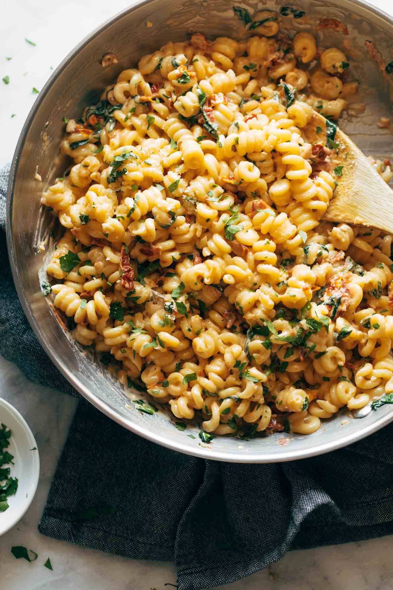 Creamy Garlic Sun-Dried Tomato Pasta Recipe - Pinch of Yum