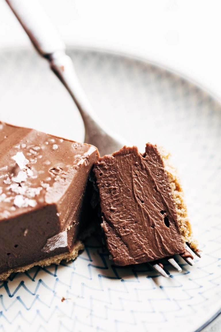 MindBlowing Vegan Chocolate Pie Recipe Pinch of Yum