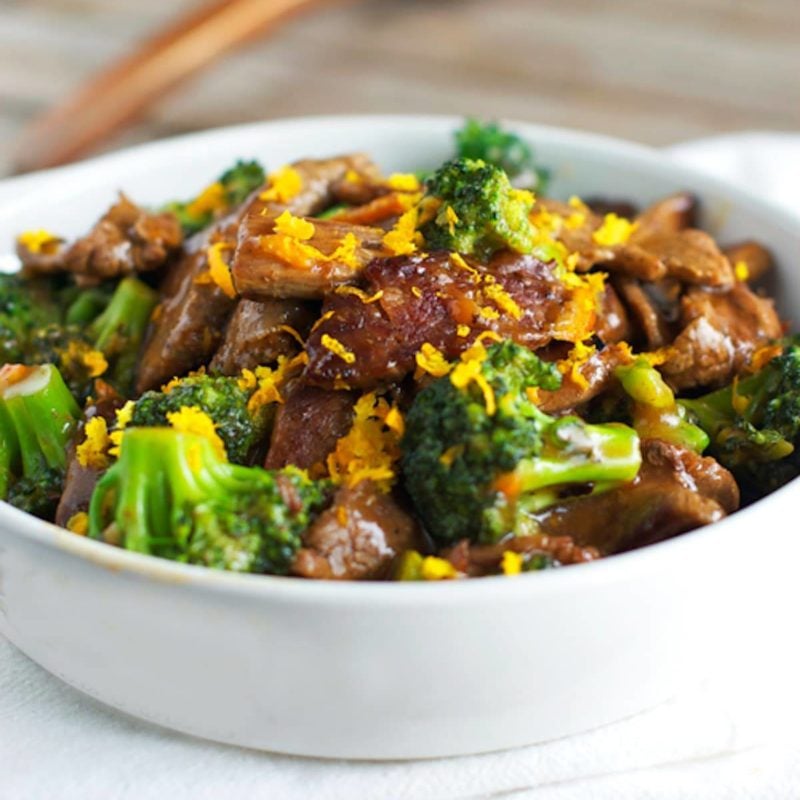 {Light} Orange Beef and Broccoli Recipe - Pinch of Yum