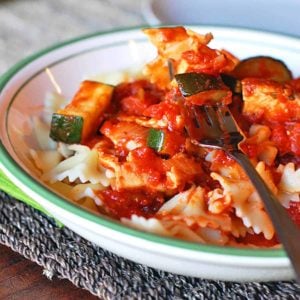 Chicken Zucchini Pasta Recipe - Pinch of Yum