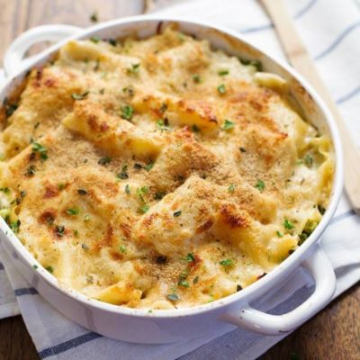 Garlic Parmesan Chicken Lasagna Bake Recipe - Pinch of Yum