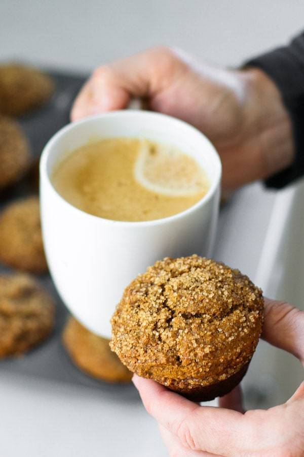 Gingerbread muffin with coffee.