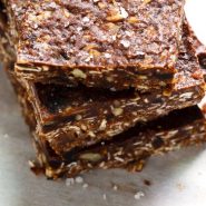 Healthy Sea Salt Dark Chocolate Bars Recipe - Pinch of Yum