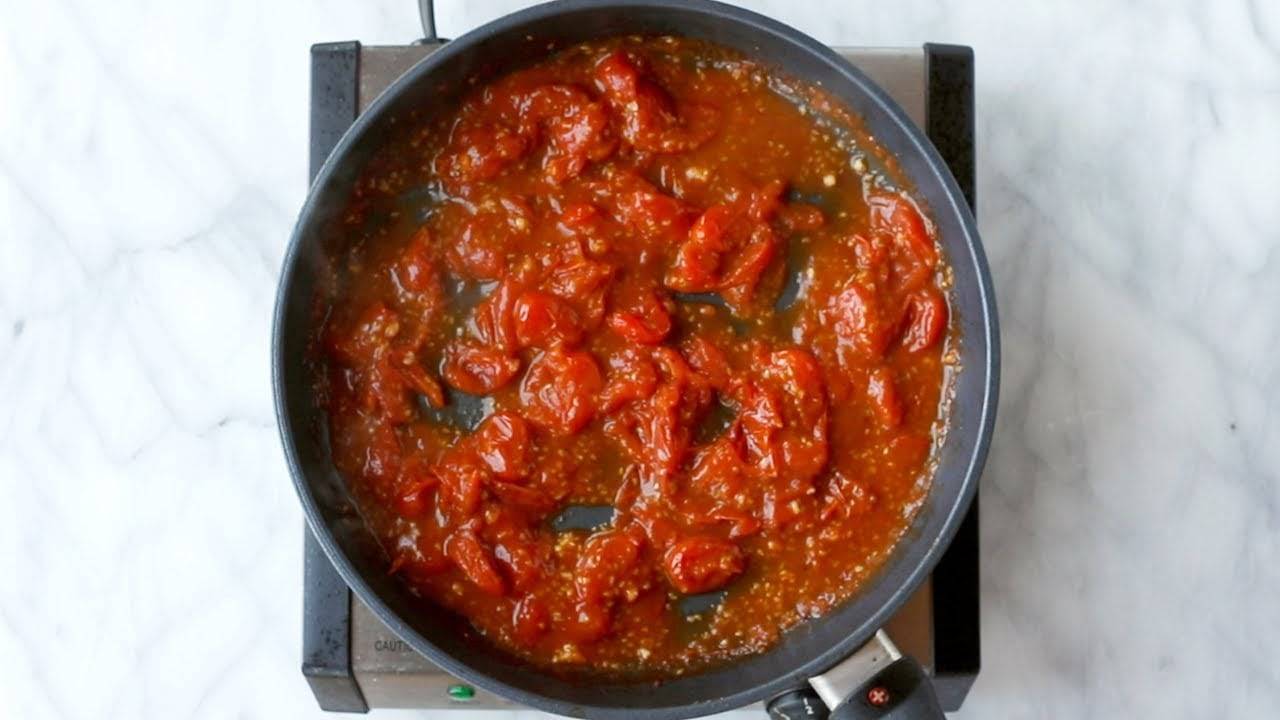 Basic Garlic Butter Tomato Sauce Recipe Pinch of Yum